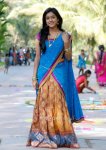 img_5_different_ways_to_wear_half_saree_11883_600.jpg